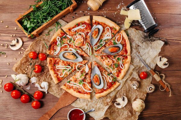 Пицца маринара с морепродуктами