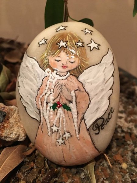 Ангелочек в яйце