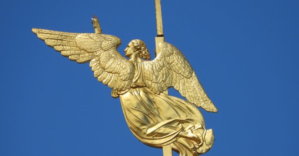 Петропавловский собор ангел на шпиле