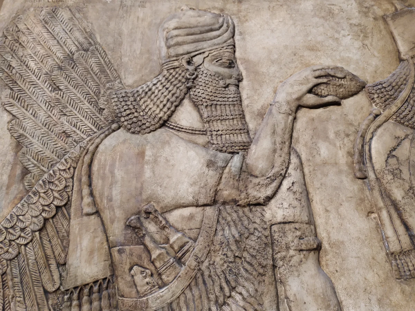 Ассирийский царь Ашшурбанапал рельеф