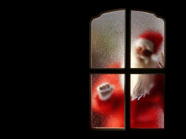 Дед Мороз стучится в дверь