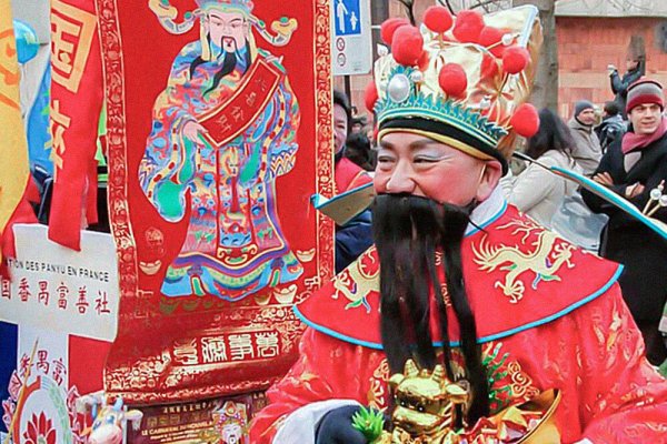 Китайский дед Мороз Дун че Лао РЕН