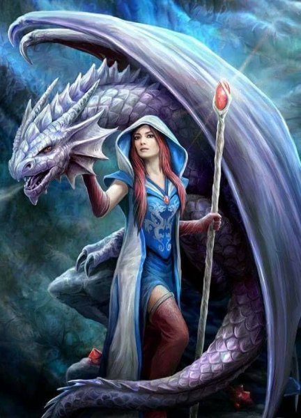 Красивые девушки с драконами