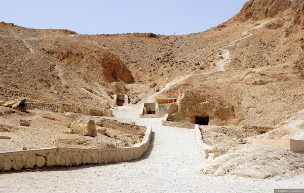 Гробницы в долине царей в Египте