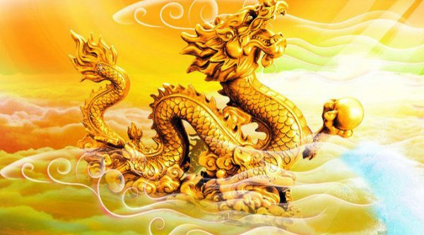 Китайский дракон с жемчужиной