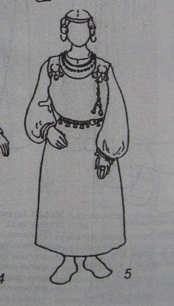 Древнерусский костюм женщины