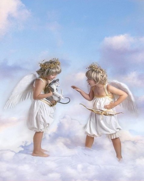 Ангелочки в облаках