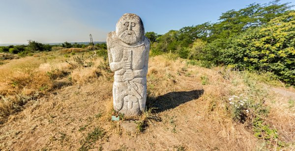 Каменные бабы остров Хортица