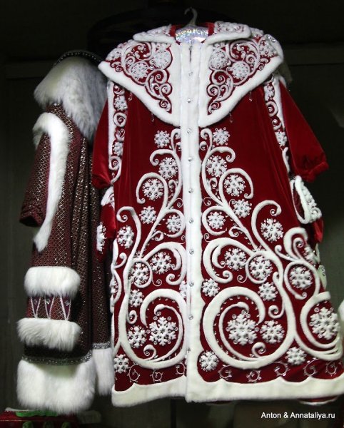 Украшение костюма Деда Мороза