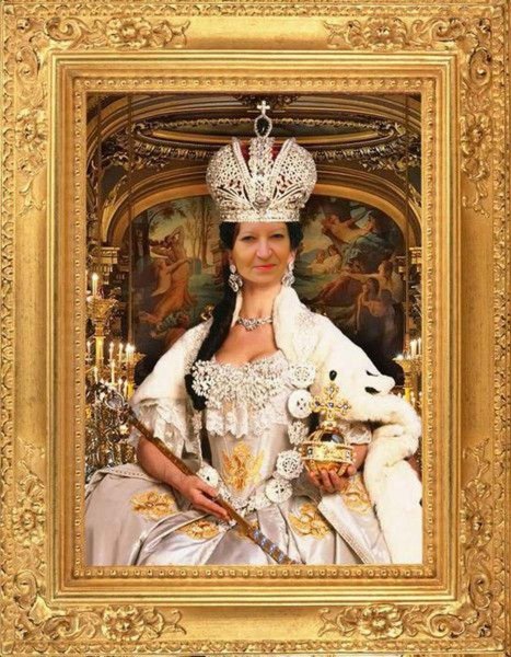 Портрет императрицы Екатерины 2 с короной