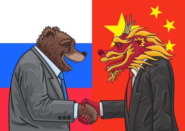 Русский медведь и китайский дракон