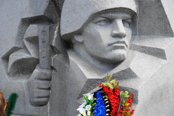 Памятник солдату ВОВ