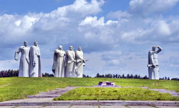 Памятник панфиловцам в Дубосеково