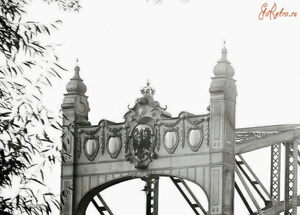 Мост королевы Луизы барельеф
