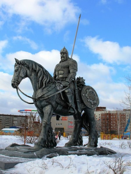 Илья Муромец в Екатеринбурге статуя