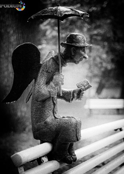 Петербургский ангел в Измайловском саду