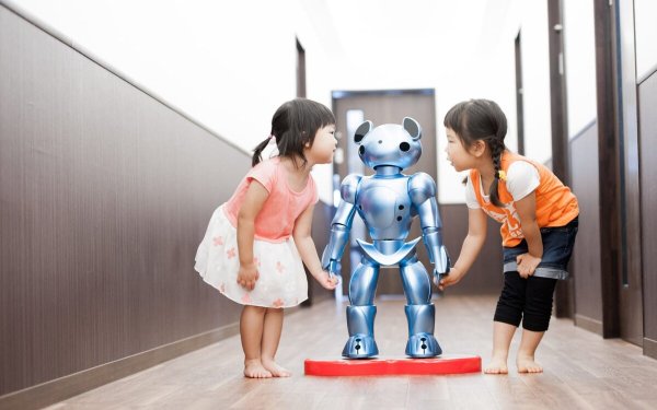 Робот детский японский