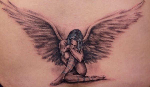 Татуировки ангела для девушки