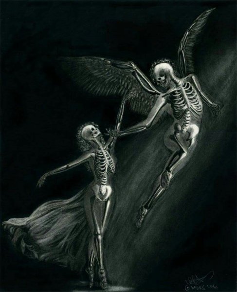 Скелет с крыльями