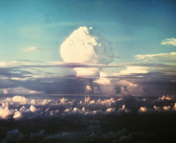 Атомная бомба Кузькина мать взрыв