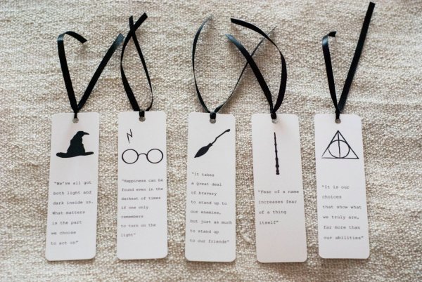 Закладки Гарри Поттер черно белые