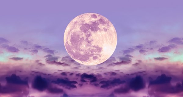 Сиреневая Луна картинки