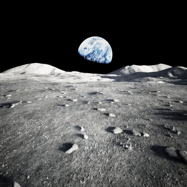 Луна и земля
