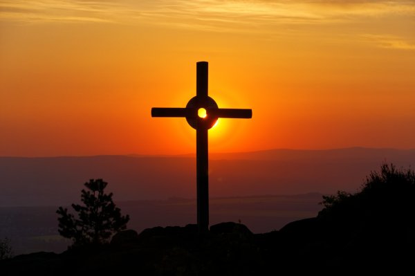 Крест солнце