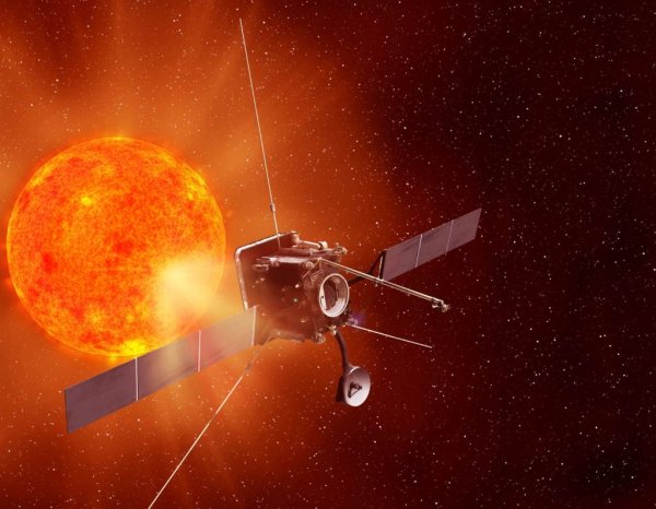 Зонд Solar Orbiter солнце