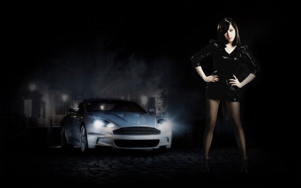 Обои девушки и машины