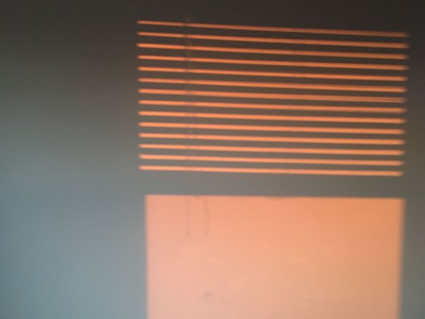 Тень жалюзи на стене для фотошопа
