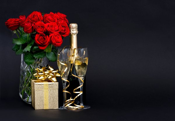 Шампанское и розы