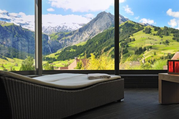 Отели в Альпах Швейцарии