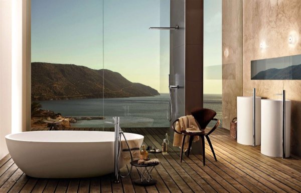 Панорамная ванная с видом на горы