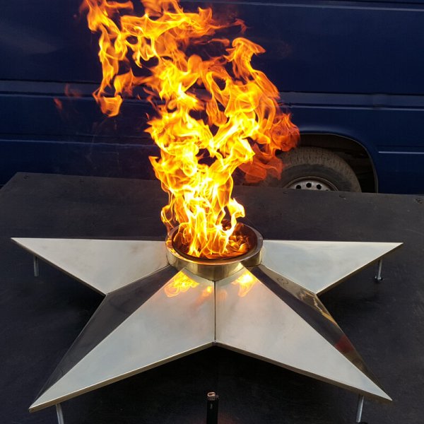 Звезда Победы вечный огонь