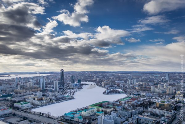 Вид центра Екатеринбурга сверху