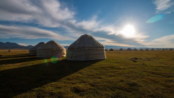 Кыргызстан горы Юрты