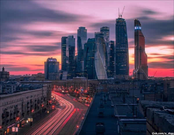 Ночной Москоу Сити крыша