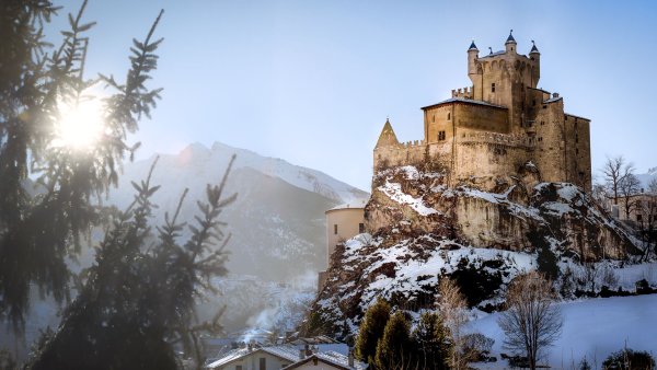Замок сен-Пьер зима