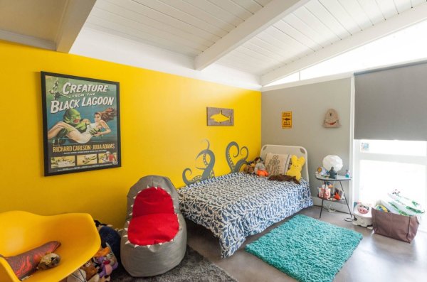 Комната для подростка в желтом цвете