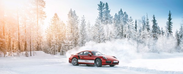 Автомобиль зима