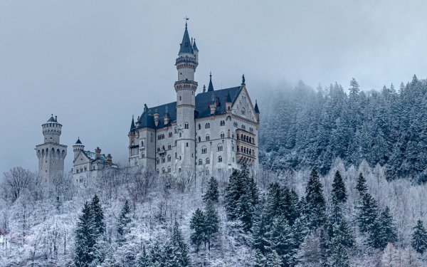 Зимний фон с замком