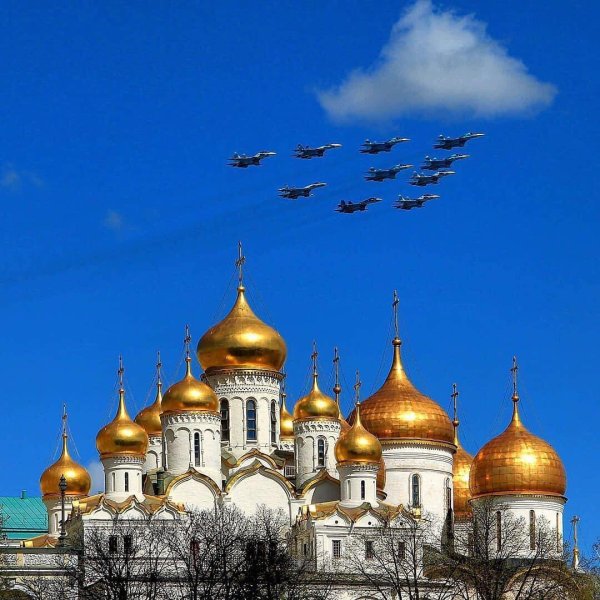 Успенский собор Московского Кремля купола
