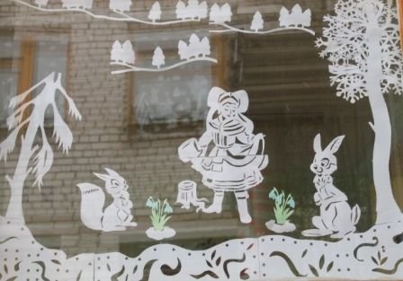 Украшение окон по сказкам