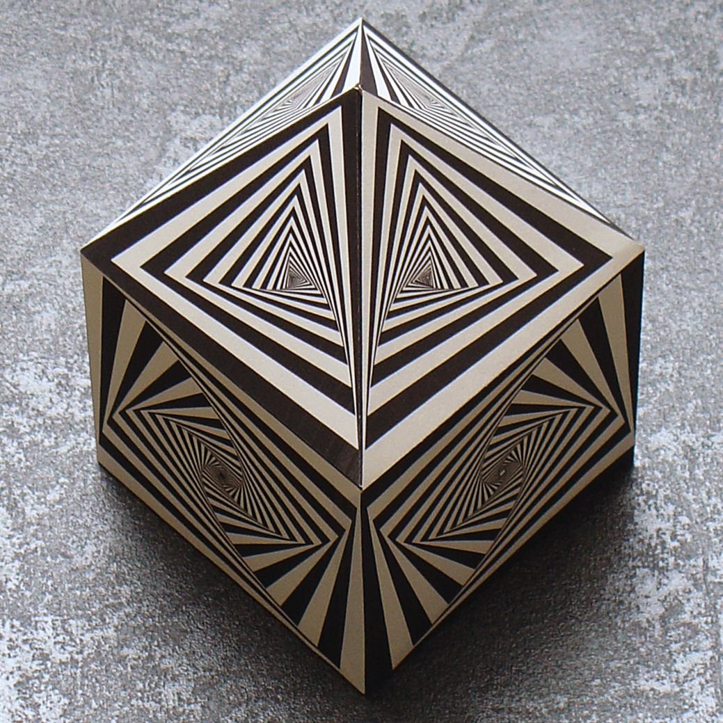 Объемная форма куба. Необычные геометрические фигуры. Куб разрушение формы. Необычные объемные фигуры. Дизайнерский куб.