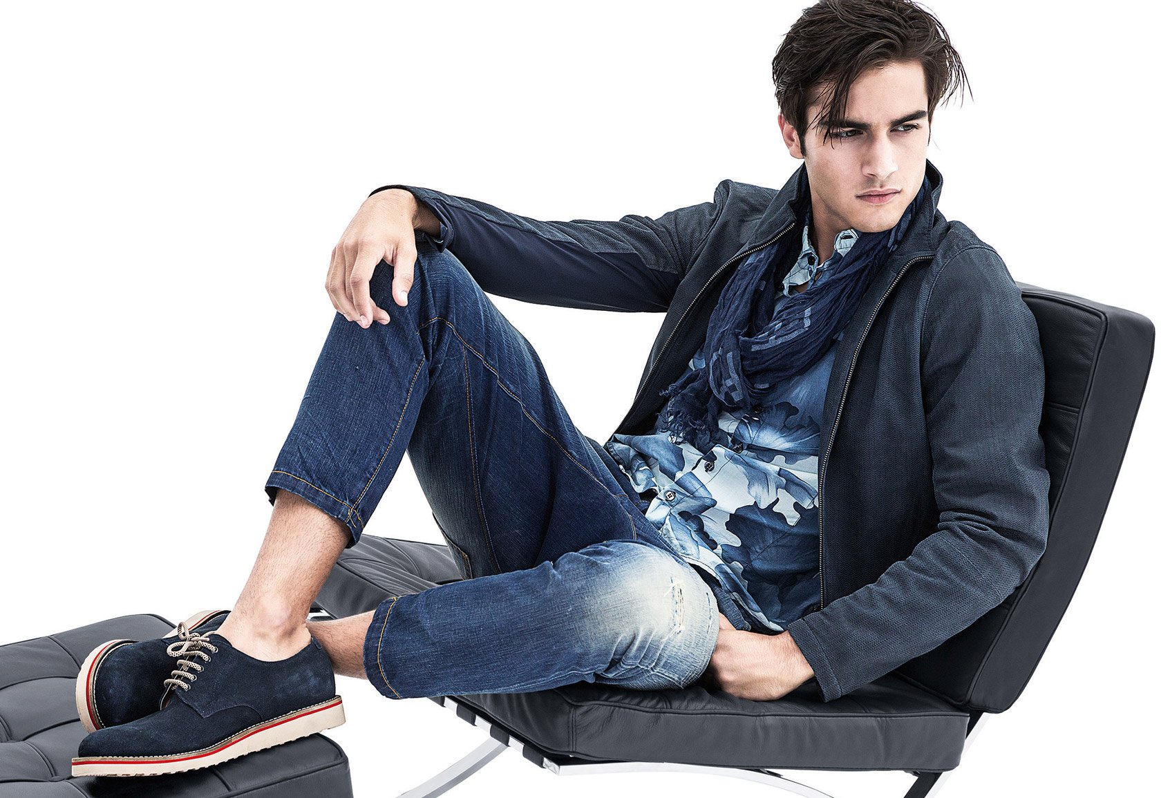 Сонник мужчины сидят. Armani Jeans 2015. Armani Jeans a869#. Одежда для мужчин. Стильная мужская одежда.