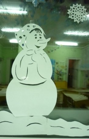 Снеговик на окно
