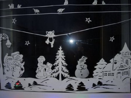 Бумажные украшения на окна