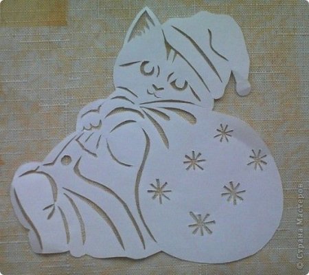 Котик на окно на новый год