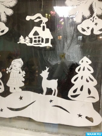 Украшение окон серебряное копытце